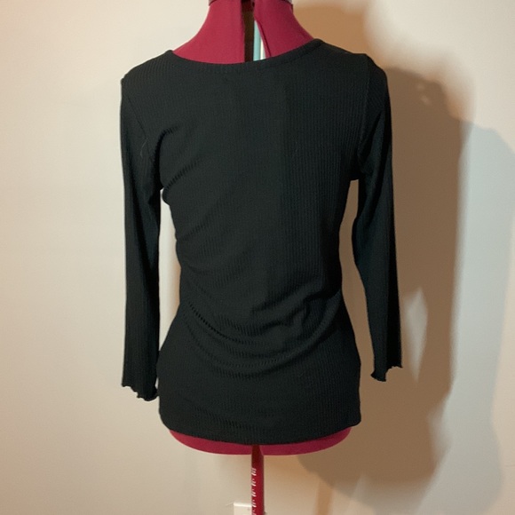 Black long sleeve - Picture 3 of 4